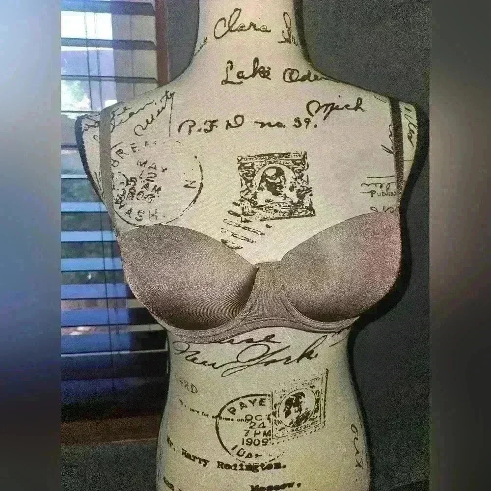 6ixty 8ight Womans Chocolate Bra Size 34D